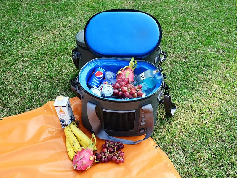 Jak wybrać materiał na kempingową torbę na lód?